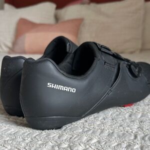 Shimano Matte Black Road Cycling Shoes with Boa Dial Men’s 48E